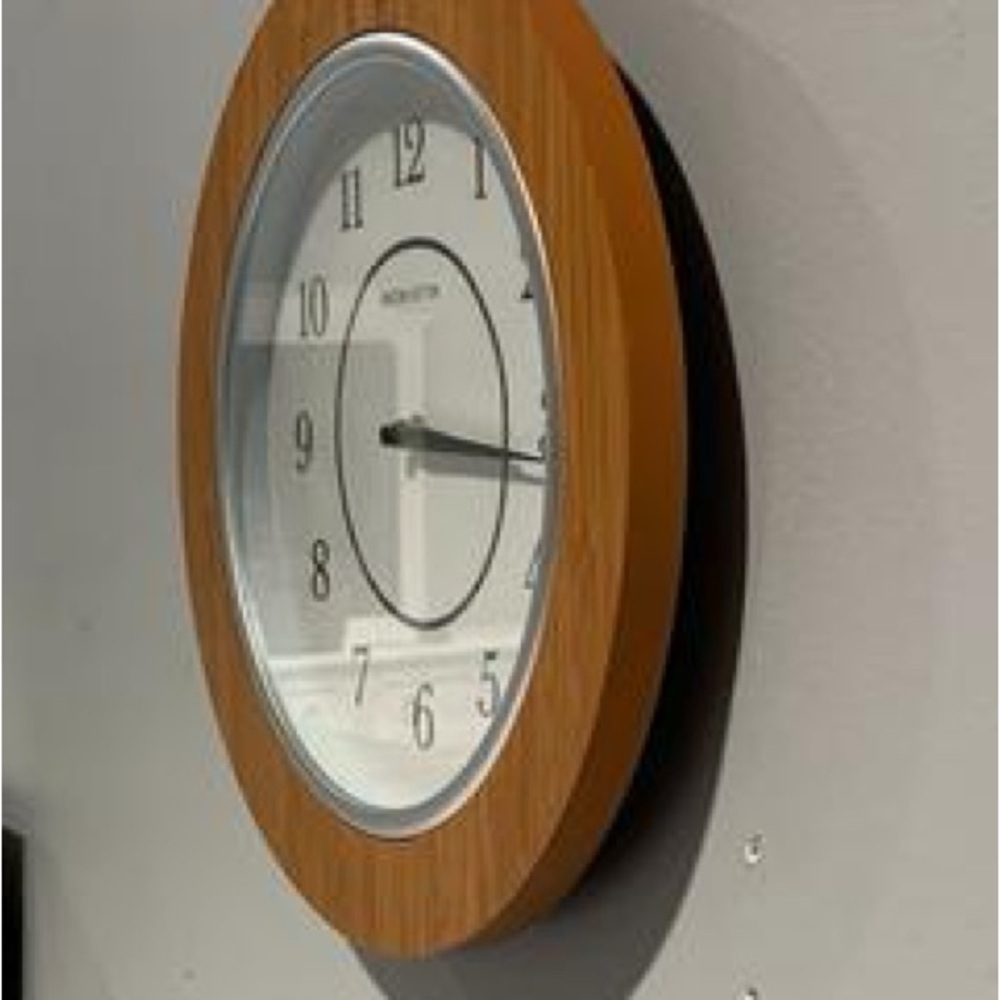 Ashton Sutton Wall Clock R1 - Picture 4 of 4
